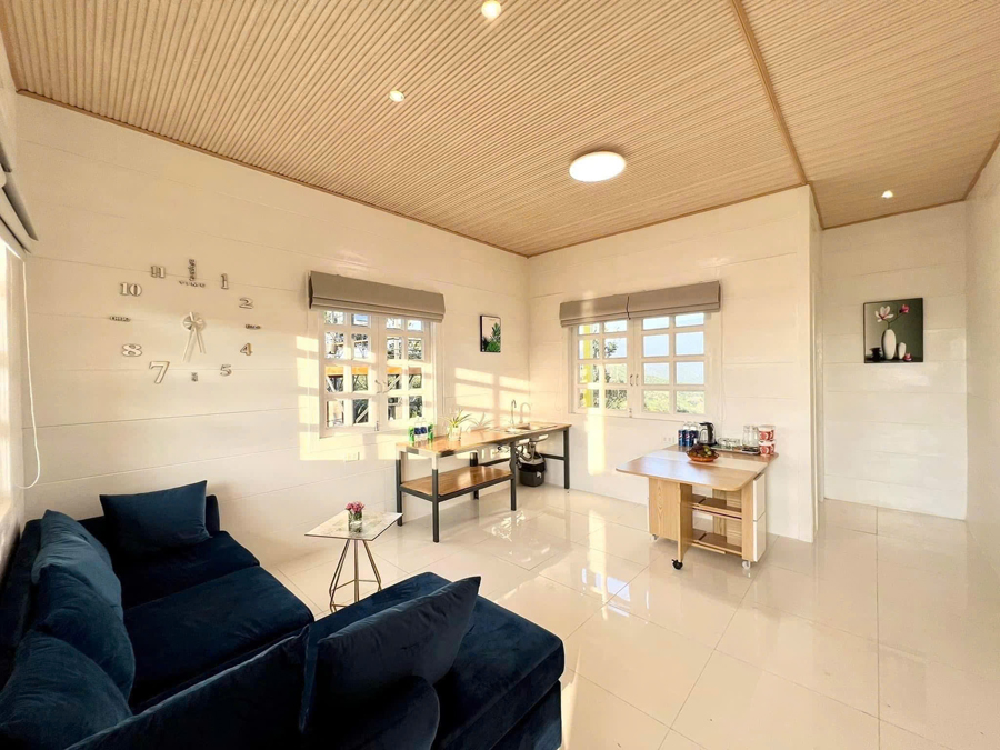 Phòng khách và bếp